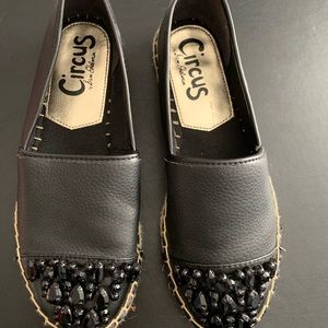 Women’s slip on shoes